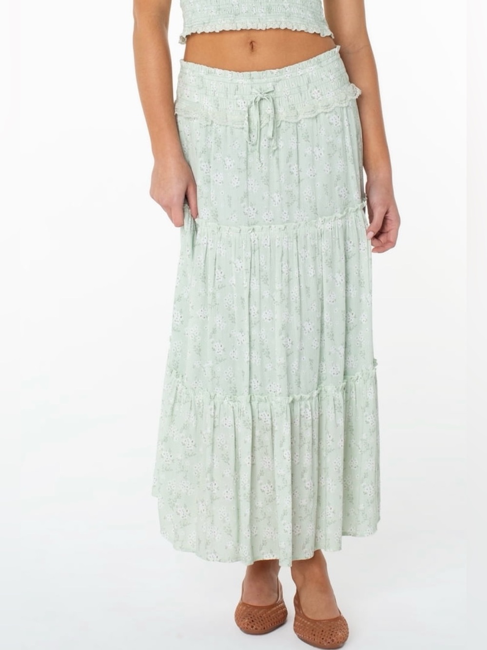 Floral Print Tiered Maxi Skirt Size Large